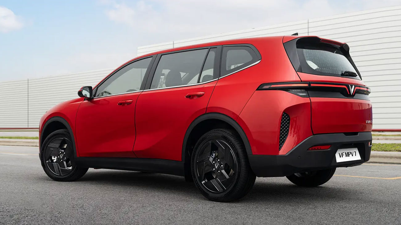VinFast VF MPV 7 góc sau